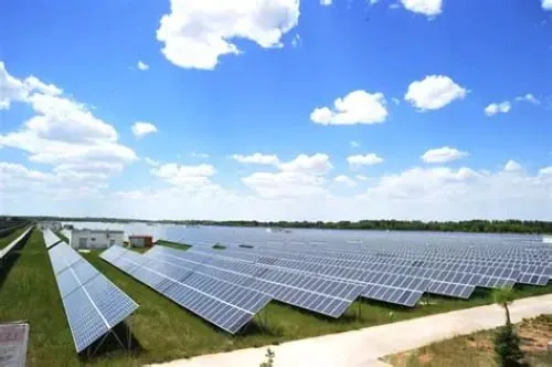 Photovoltaic power stations and data centers