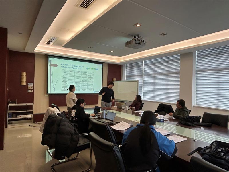 Hicon introduces the company to Mexican clients