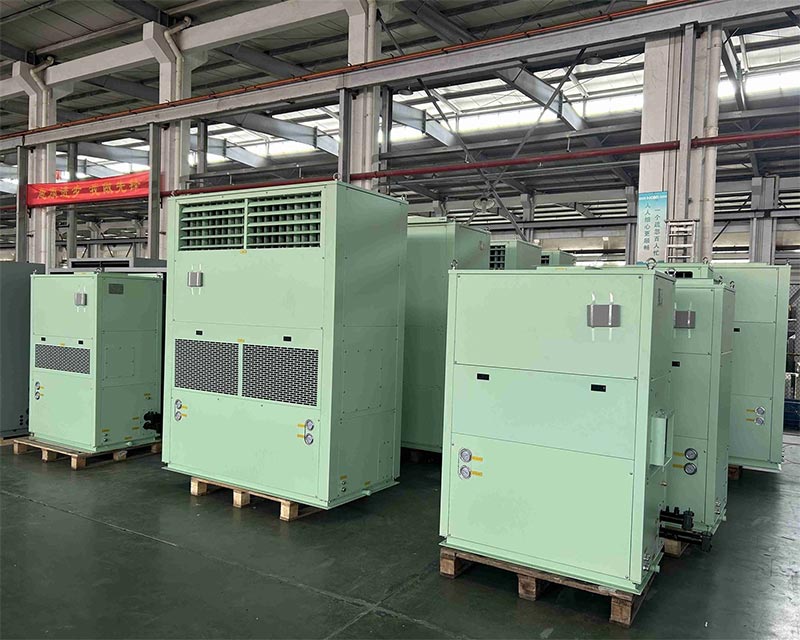 Floor-standing marine air conditioner